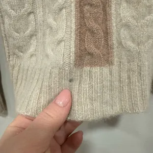 Neiman marcus cashmere sweater Size Small   thumbnail 4