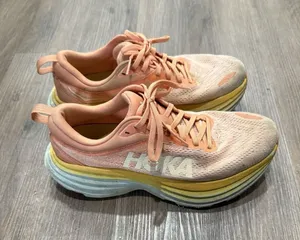 HOKA ONE ONE Bondi 8 Women's‎ Peach/Yellow Running Shoes Size 8.5 thumbnail 1