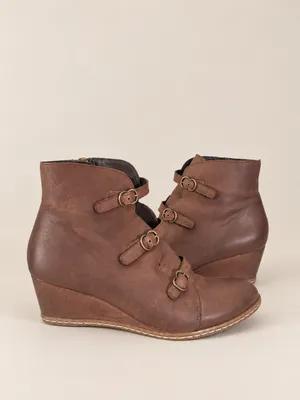 Franco Sarto brown ankle booties  thumbnail 7