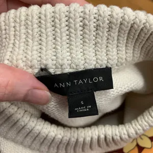 Ann Taylor Striped Sweater Womens‎ Size Small Mock Neck Pullover Knit Top Ivory thumbnail 3