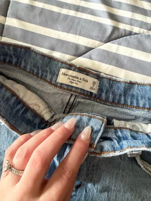 Abercrombie Shorts High-Rise thumbnail 4