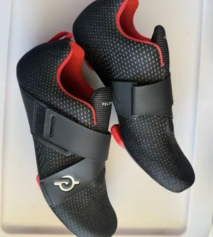Peloton Unisex Size 11M/ 12.5W Cycling Shoes Black Red Cleat Altos Sneakers thumbnail 1