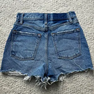 Abercrombie & Fitch button fly, distressed, jean Shorts women size 24/00 thumbnail 4