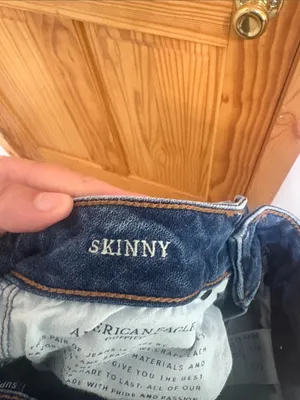 American Eagle Super Stretch Size 00 LONG Distressed Skinny Jeans thumbnail 7