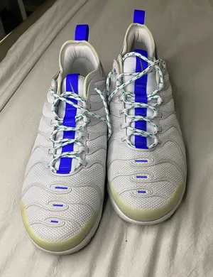 Nike Air Max Plus TN Mens sneakers shoes size 9.5 thumbnail 1