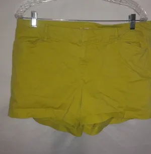 Old Navy 12 Lime Short Shorts thumbnail 1