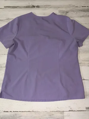 Figs Women's V-Neck Scrub Top in Lavender Size XL thumbnail 6