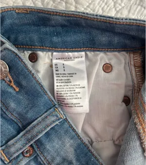 American Eagle medium wash Jean Shorts 0 thumbnail 3