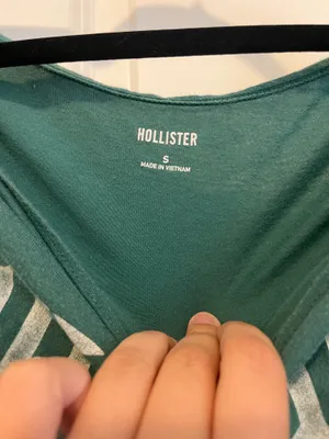 Hollister Off-The-Shoulder Shirt thumbnail 2