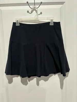 Lands End Black Skirt w/Built in Shorts, Sz XL thumbnail 2