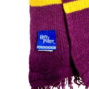 Harry Potter Gryffindor Scarf Costume Halloween Purple Yellow Stripe Lambs Wool thumbnail 5