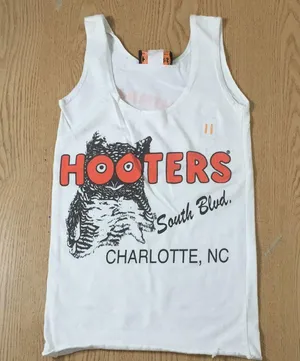 B62 #11 Hooters Girl Worn Uniform Tank From Charlotte North Carolina Xs thumbnail 1
