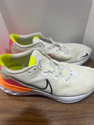 Nike Women’s 11 Renew Run Sneakers, 'Platinum Pink Blast' thumbnail 2