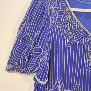 Vintage Royal Blue‎ Silk Beaded Blouse Silver Bugle Bead Scalloped Hem Top Small thumbnail 8