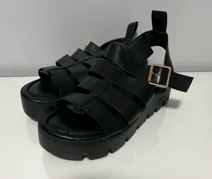 Cape Robbin Black Chunky Sandals thumbnail 1