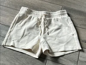 Cream Athletic Shorts with Drawstring Waist Size M thumbnail 1