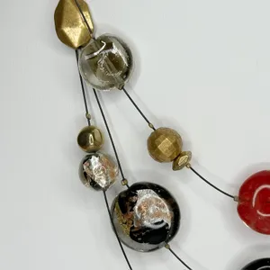 Chico's Black and Red Beaded Triple Strand Wire Gold Tone Necklace ✨ thumbnail 5