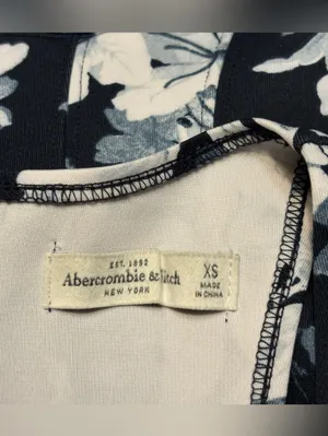 Abercrombie & Fitch Navy and White Floral Mini Dress size XS thumbnail 6