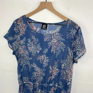 Bobeau Floral print short sleeves Sheer Ruffle hem dress large thumbnail 3