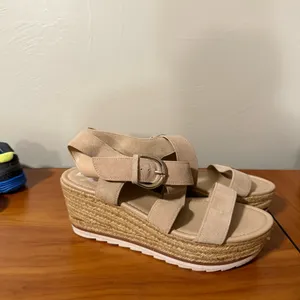 Marc Fisher‎ Beige Nude Espadrille Wedge Sandal Strappy Heel Neutral Casual 10M thumbnail 3