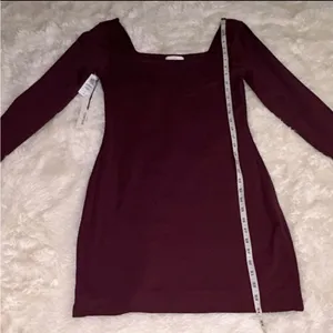 Aritzia Babaton Contour Burgandy Long Sleeve Dress thumbnail 9