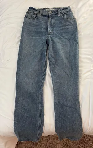 Abercrombie curve love 90s Straight Ultra High-Rise jeans curve thumbnail 1