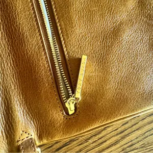 Tory Burch Bombe Tan Riva Leather Handbag with Strap and Gold Accents thumbnail 5