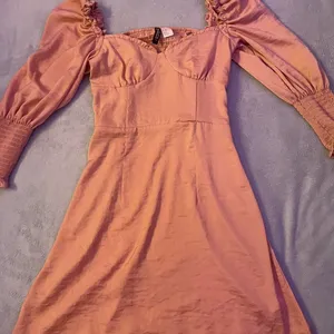 H&M long sleeve satin dress thumbnail 1