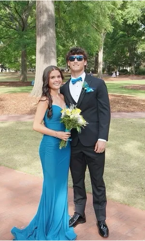 Alexandra’s Boutique / La Femme Prom Dress Teal Size 2 thumbnail 3