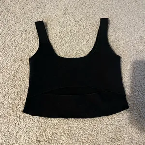 ZARA Black cut out front crop top never worn thumbnail 2