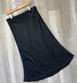 Zara Satin Skirt midi womens Black (large) classic minimalist party contemporary thumbnail 1