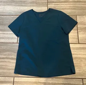 Figs sz L Scrub Top thumbnail 1