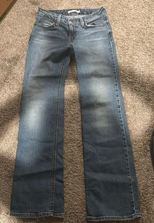 Levi’s Low-Rise Bootcut Jeans thumbnail 1