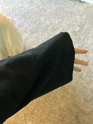 Tobi Black Cropped Sweater thumbnail 4