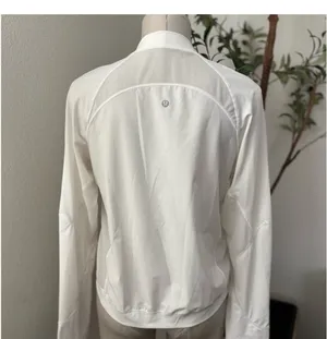 Lululemon lightweight run jacket  thumbnail 2