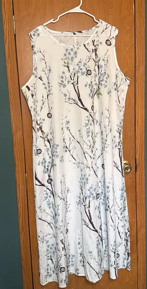 Sleeveless White Floral A-Line Dress thumbnail 1