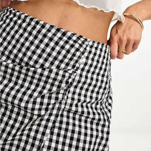 Hollister Poplin Gingham Mini Skirt Women's Medium Black White Checks‎ Preppy thumbnail 3