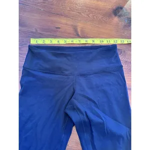 Lululemon Cropped Leggings Size 4 Black thumbnail 8