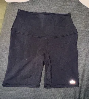 Alo Yoga Biker Shorts thumbnail 1