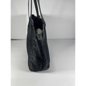 Tommy Hilfiger Black Logo Tote Bag Gold Hardware Bag Charm Zipper Accents thumbnail 5
