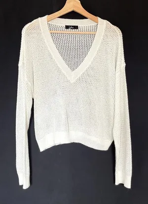 Lulus Sheer Knit V-Neck‎ Sweater Size M White Women Relaxed Nylon Blend thumbnail 1