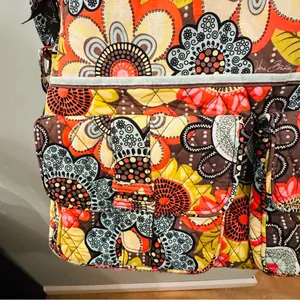 Vera Bradley Tote Multiple Pockets Pristine Condition thumbnail 3