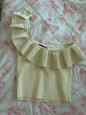 ZARA One-Shoulder Top ruffle thumbnail 3