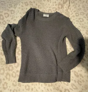 Old Navy Sweater thumbnail 1