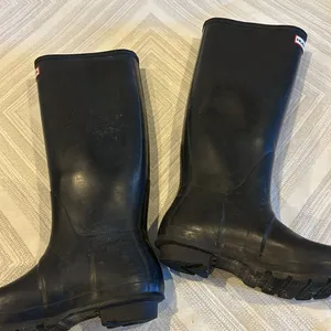 Hunter Women's Original Tall Rain Black Boots - Size 8 thumbnail 5