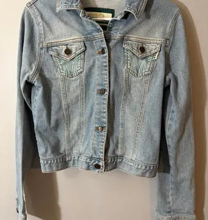 Y2K Hollister light wash denim jacket embroidered pockets 2000s‎ McBling coastal thumbnail 1