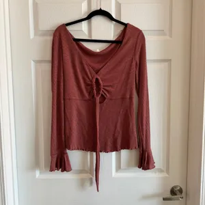 Free People Tie Front Top Rose Gold‎ Large Boho Festival Shimmer Bell Sleeve thumbnail 2