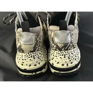Steve Madden Women's Cliff Platform Sneakers Size 8 Snake Silver Snakeskin thumbnail 4