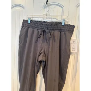 Time And Tru Gray Pants Maternity Pants Size‎ Small thumbnail 3
