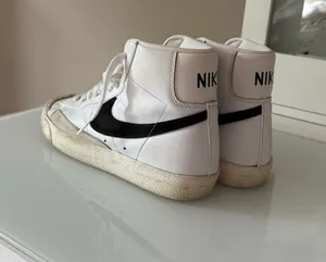 Nike Blazer High-Top thumbnail 1
